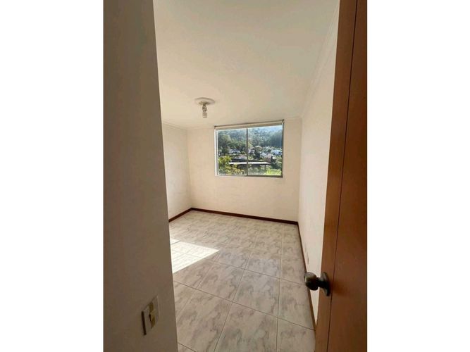 Apartamento de 4 alcobas en arriendo en Altos Del Poblado, Medellín, 150 m² · foto 8 de 10