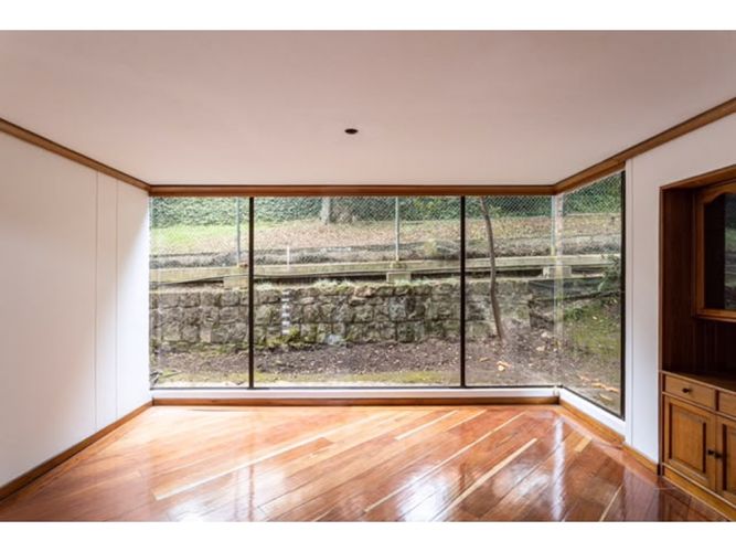 Casa de 4 alcobas en venta en Vereda Suba Naranjos, Bogotá, 420 m² · foto 3 de 21