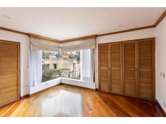 Casa de 4 alcobas en venta en Vereda Suba Naranjos, Bogotá, 420 m² · foto 6 de 21