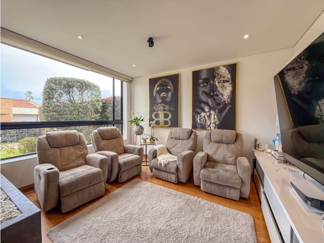 Casa de 3 alcobas en venta en Chuntame, Chía, 208 m² · foto 9 de 24