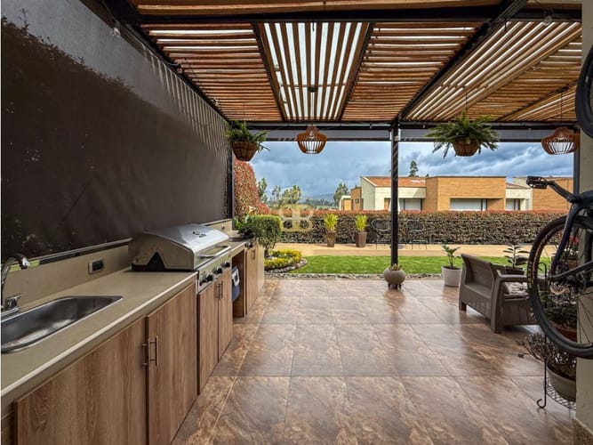 Casa de 3 alcobas en venta en Chuntame, Chía, 208 m² · foto 11 de 24