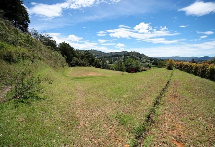 Lote en venta en Sajonia, Rionegro, 5000 m² · foto 6 de 8