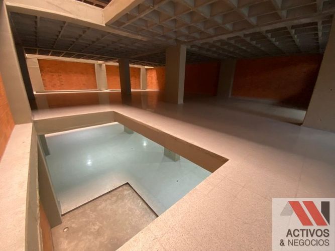 Bodega en arriendo en Perpetuo Socorro, Medellín, 3000 m² · foto 6 de 10