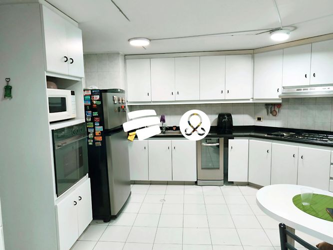 Apartamento de 3 alcobas en venta en Cerros De Suba, Bogotá, 230 m² · foto 9 de 24