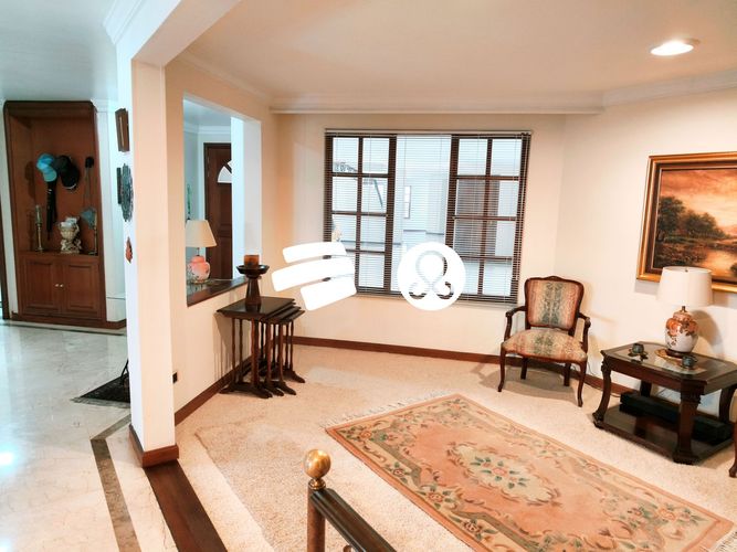 Apartamento de 3 alcobas en venta en Cerros De Suba, Bogotá, 230 m² · foto 12 de 24