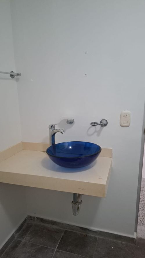Oficina en arriendo en Bocagrande, Cartagena, 110 m² · foto 14 de 16