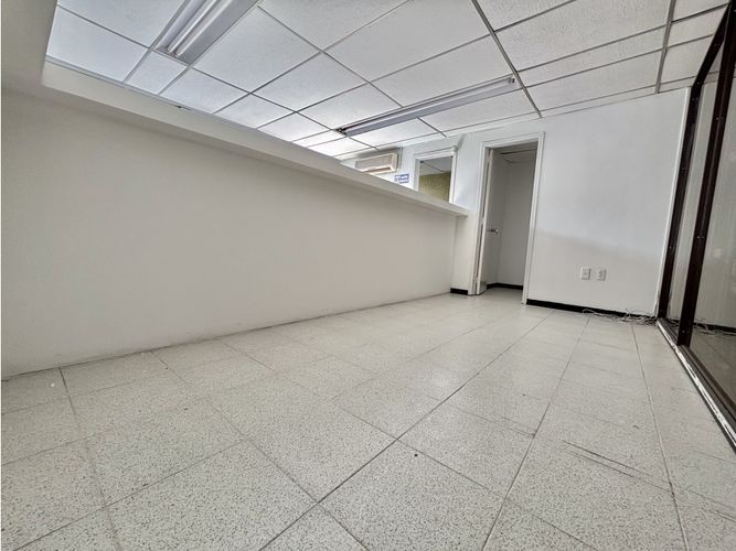 Oficina en venta en La Concordia, Bucaramanga, 209 m² · foto 2 de 21