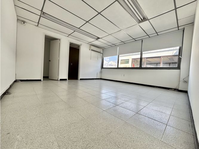 Oficina en venta en La Concordia, Bucaramanga, 209 m² · foto 10 de 21