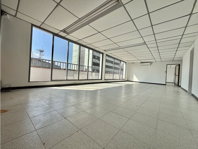 Oficina en venta en La Concordia, Bucaramanga, 209 m² · foto 13 de 21