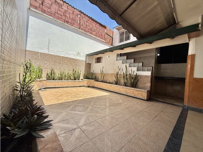 Casa de 4 alcobas en venta en Campestre, Bucaramanga, 415 m² · foto 8 de 20