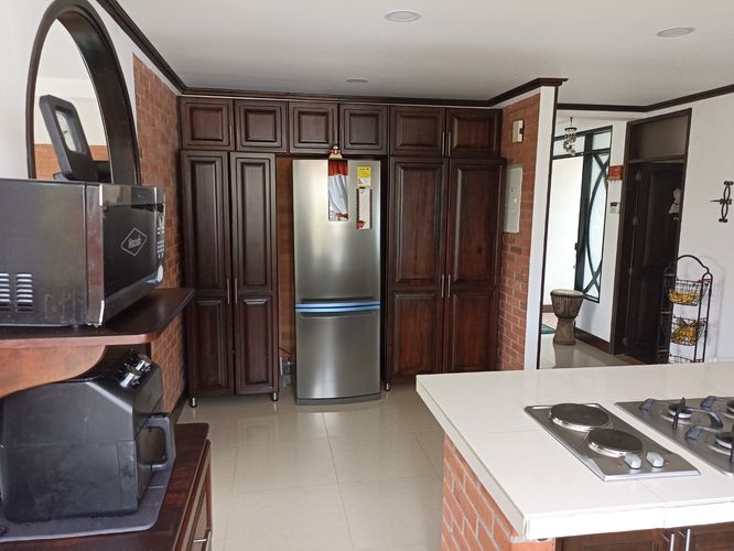 Apartamento en venta en Batara, Pereira · foto 2 de 24