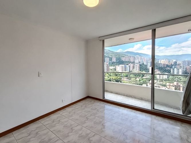 Apartamento de 3 alcobas en arriendo en El Poblado, Medellín, 100 m² · foto 12 de 12