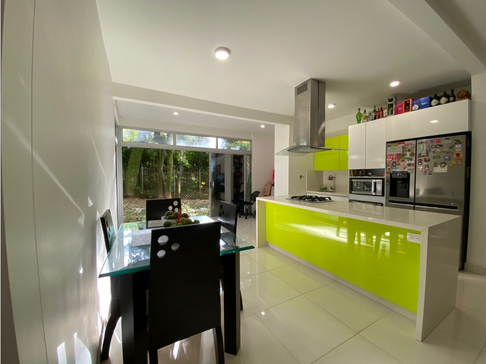 Apartamento en venta en Suramérica, Itagüí · foto 3 de 19
