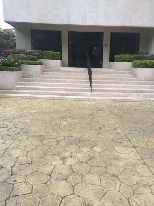 Apartamento de 3 alcobas en venta en Normandia, Cali, 420 m² · foto 2 de 23