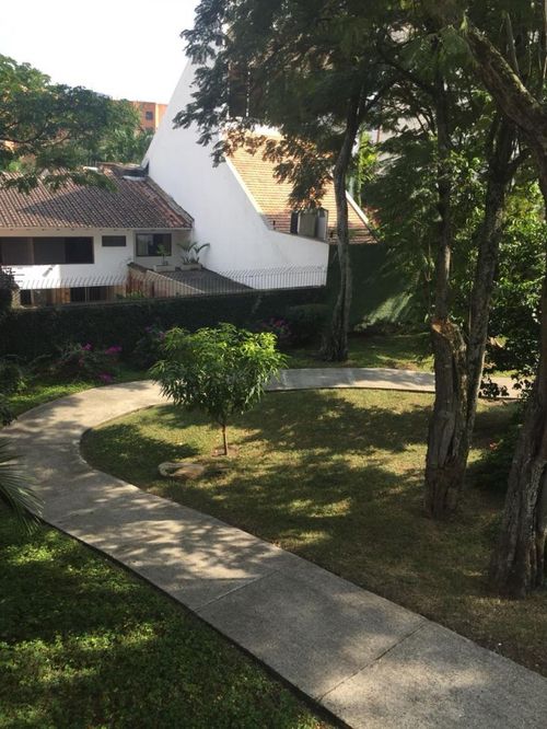 Apartamento de 3 alcobas en venta en Normandia, Cali, 420 m² · foto 18 de 23