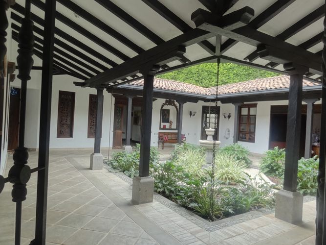Casa de 4 alcobas en venta en Arroyohondo, Yumbo, 1600 m² · foto 3 de 24