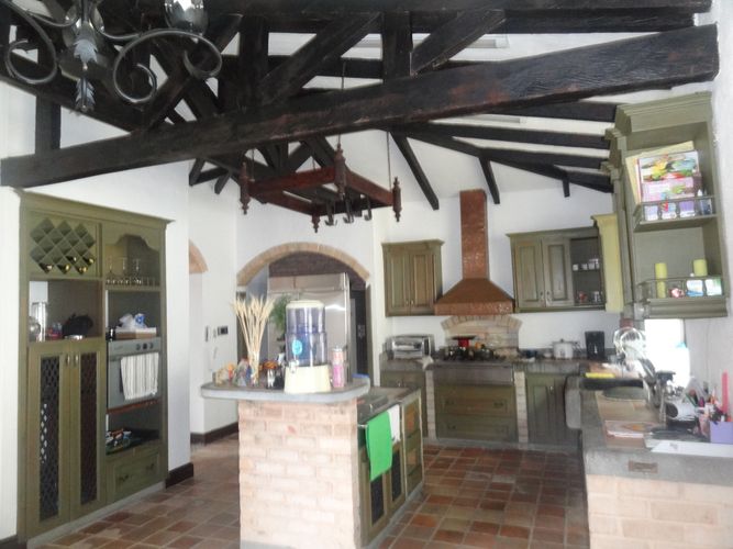 Casa de 4 alcobas en venta en Arroyohondo, Yumbo, 1600 m² · foto 4 de 24