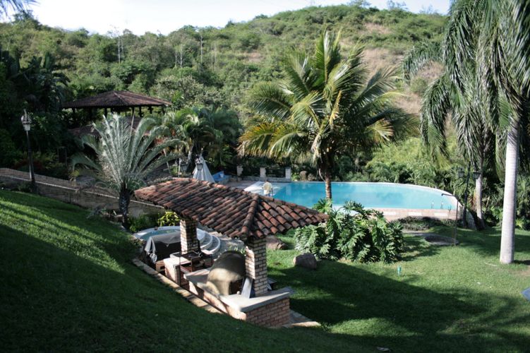Casa de 4 alcobas en venta en Arroyohondo, Yumbo, 1600 m² · foto 16 de 24