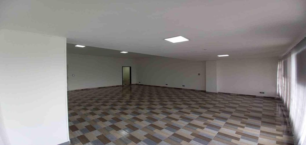 Oficina en arriendo en El Centro, Manizales, 90 m² · foto 2 de 10