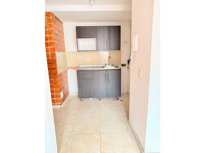 Apartamento de 2 alcobas en venta en Luis Carlos Galan Et. Ii, Soacha, 47 m² · foto 3 de 14