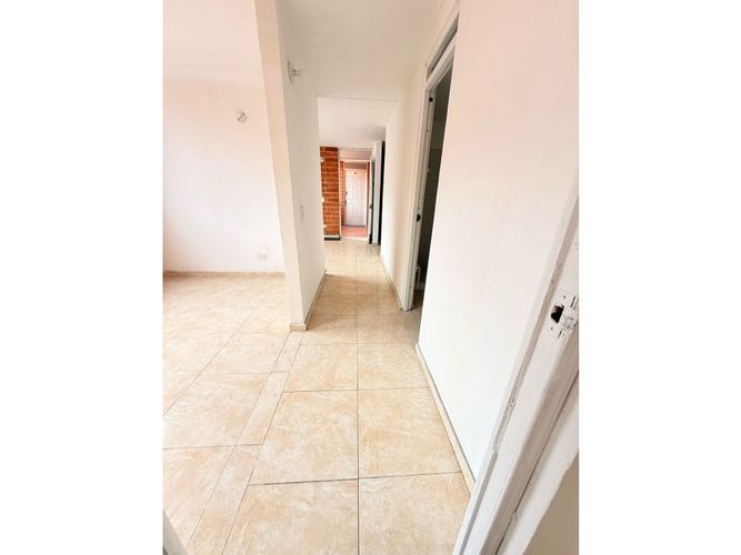 Apartamento de 2 alcobas en venta en Luis Carlos Galan Et. Ii, Soacha, 47 m² · foto 9 de 14