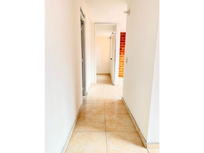 Apartamento de 2 alcobas en venta en Luis Carlos Galan Et. Ii, Soacha, 47 m² · foto 11 de 14