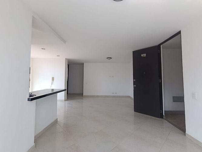 Apartamento de 2 alcobas en arriendo en Laureles, Medellín, 81 m² · foto 8 de 17