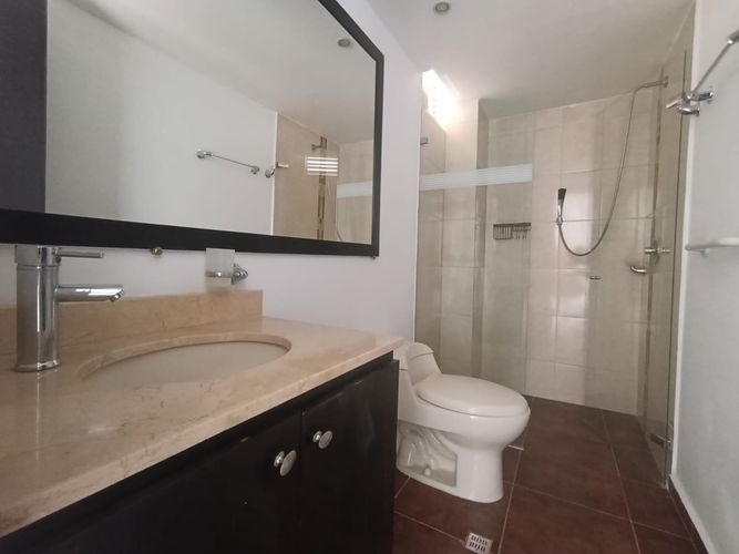Apartamento de 2 alcobas en arriendo en Laureles, Medellín, 81 m² · foto 11 de 17
