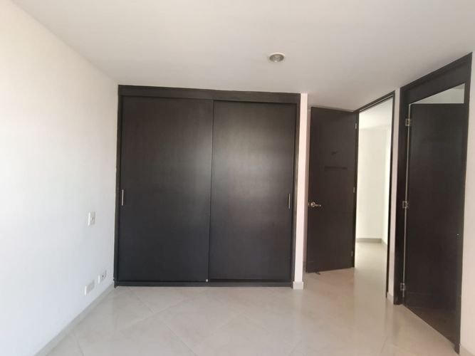 Apartamento de 2 alcobas en arriendo en Laureles, Medellín, 81 m² · foto 12 de 17