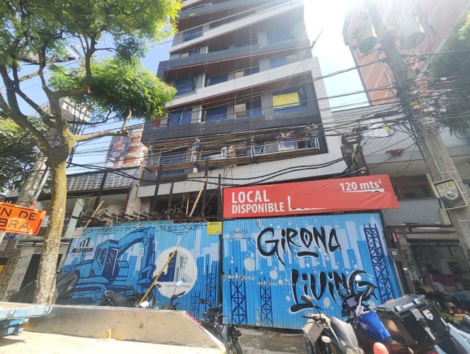 Local en arriendo en Laureles, Medellín, 120 m² · foto 2 de 8