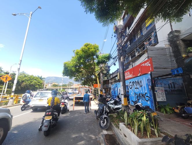 Local en arriendo en Laureles, Medellín, 120 m² · foto 3 de 8