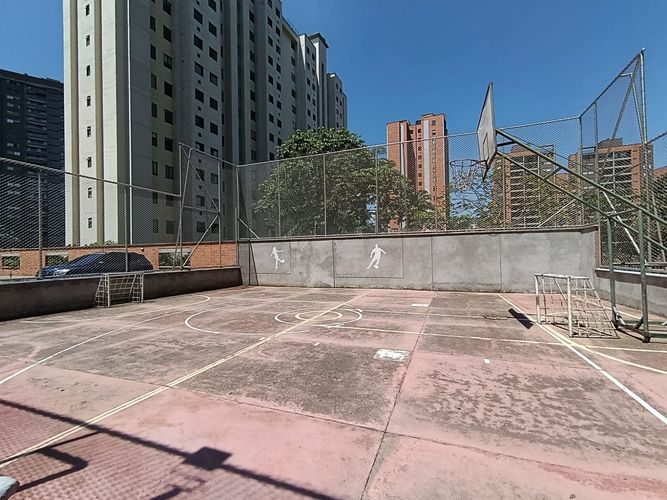 Apartamento de 3 alcobas en arriendo en Belén, Medellín, 100 m² · foto 2 de 20