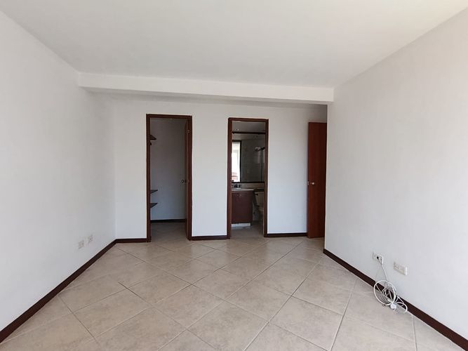 Apartamento de 3 alcobas en arriendo en Belén, Medellín, 100 m² · foto 8 de 20