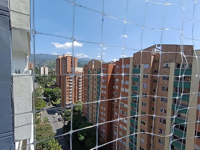 Apartamento de 3 alcobas en arriendo en Belén, Medellín, 100 m² · foto 12 de 20