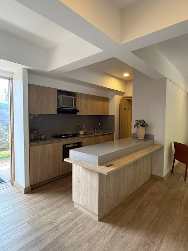 Apartamento en venta en El Portal, Envigado · foto 2 de 15