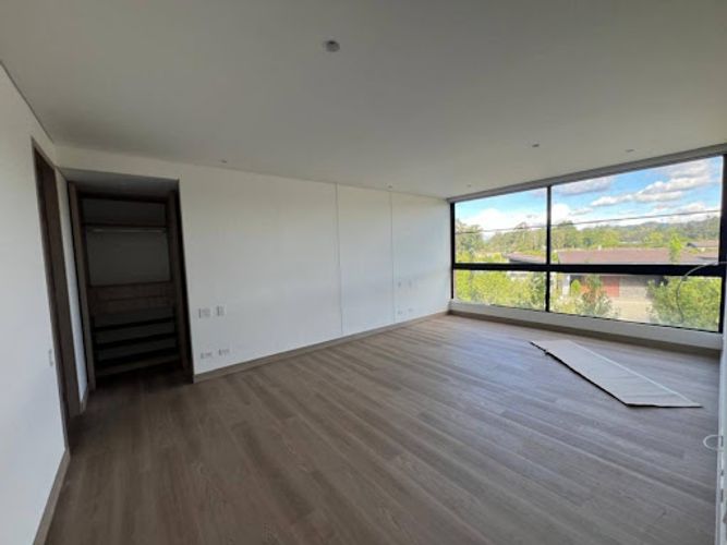 Apartamento de 3 alcobas en venta en Llano Grande, Rionegro, 290 m² · foto 13 de 19
