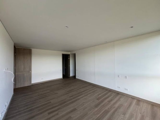 Apartamento de 3 alcobas en venta en Llano Grande, Rionegro, 290 m² · foto 14 de 19