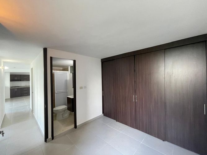 Apartamento de 2 alcobas en venta en Arroyohondo, Yumbo, 60 m² · foto 3 de 13