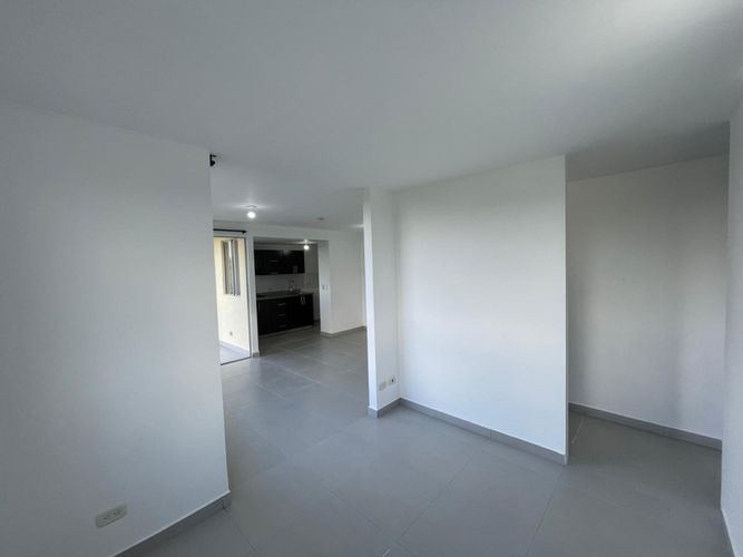 Apartamento de 2 alcobas en venta en Arroyohondo, Yumbo, 60 m² · foto 6 de 13