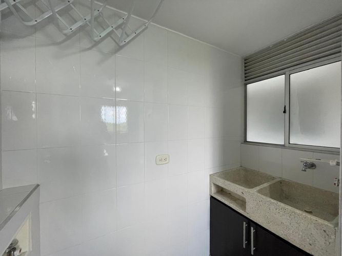 Apartamento de 2 alcobas en venta en Arroyohondo, Yumbo, 60 m² · foto 11 de 13