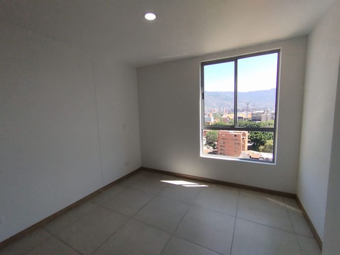 Apartamento de 3 alcobas en arriendo en Laureles, Medellín, 84 m² · foto 7 de 20
