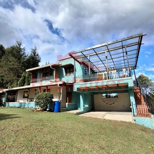 Casa de 6 alcobas en venta en Mampuesto, Rionegro · foto 3 de 24