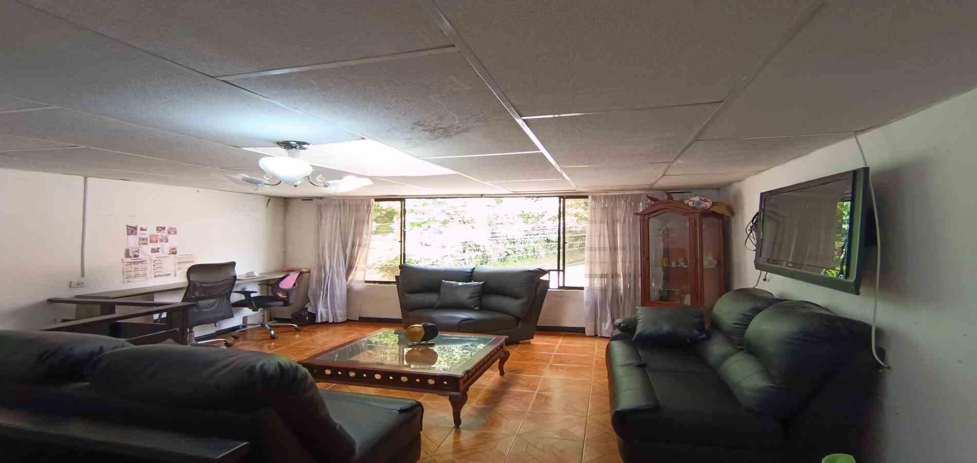 Casa en venta en Los Alcazares, Manizales · foto 3 de 20
