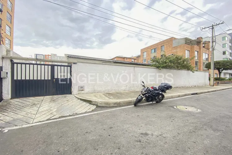 Casa en arriendo en Cedritos, Bogotá, 380 m² · foto 11 de 11