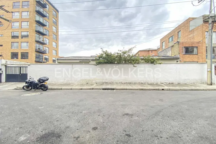Casa en arriendo en Cedritos, Bogotá, 380 m² · foto 9 de 11