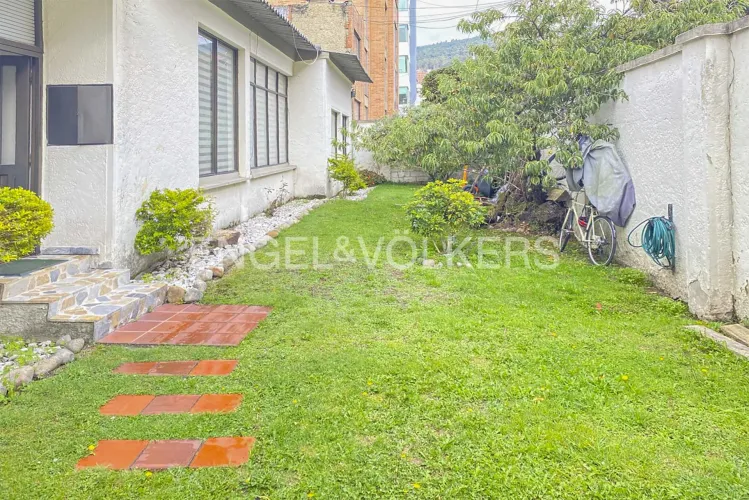 Casa en arriendo en Cedritos, Bogotá, 380 m² · foto 3 de 11