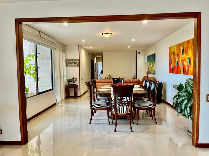 Apartamento de 4 alcobas en venta en Ciudad Jardin, Cali, 329 m² · foto 7 de 24