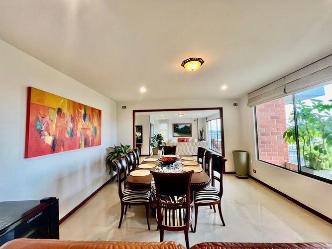 Apartamento de 4 alcobas en venta en Ciudad Jardin, Cali, 329 m² · foto 8 de 24