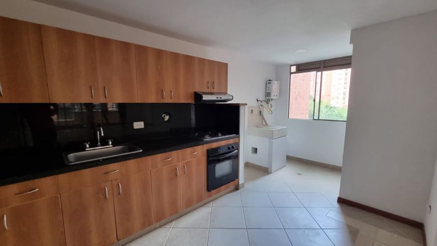 Apartamento de 3 alcobas en arriendo en Los Balsos, Medellín, 118 m² · foto 6 de 24