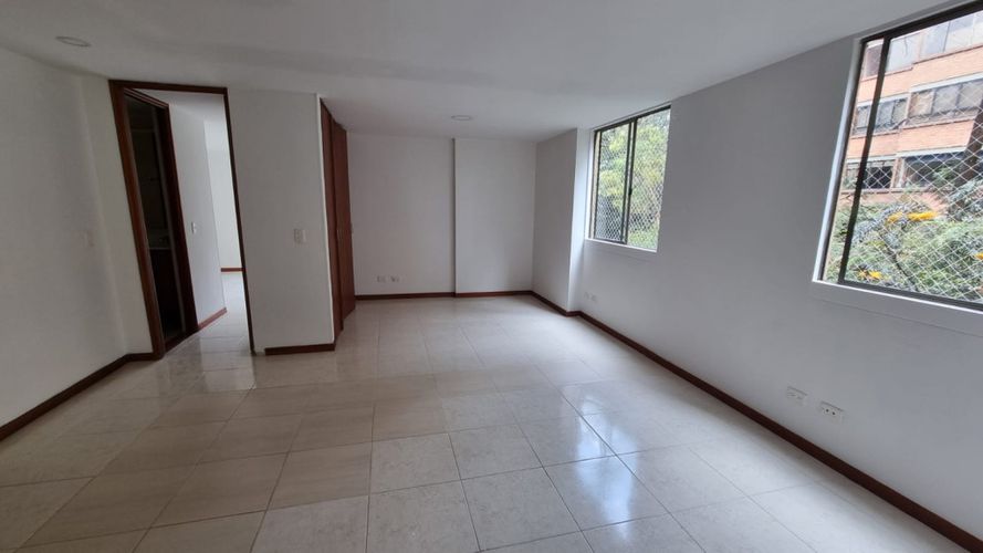 Apartamento de 3 alcobas en arriendo en Los Balsos, Medellín, 118 m² · foto 9 de 24